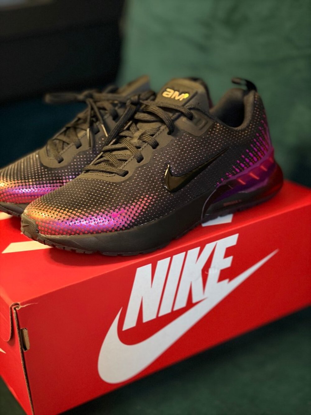 Nike Air Max Phoenix Black Vivid Purple Women's 7 Brand New in Box